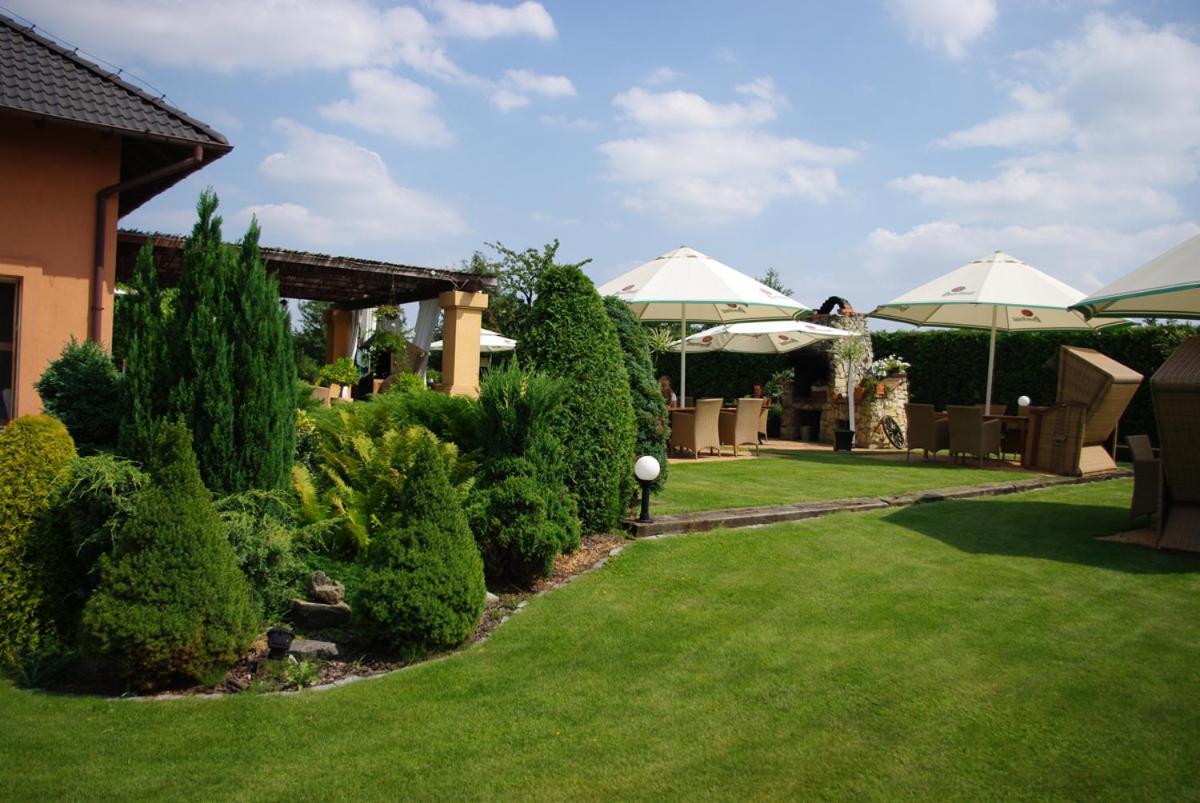 Dworek Szonowice Exterior photo
